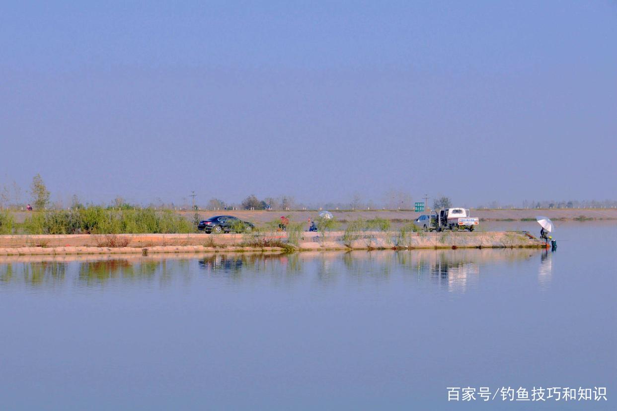 冬季钓鱼如何选择钓位？冬季钓鱼选择好钓位的四个技巧