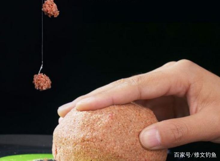 鱼饵到底怎么配比，掌握一点，轻松开出好饵料