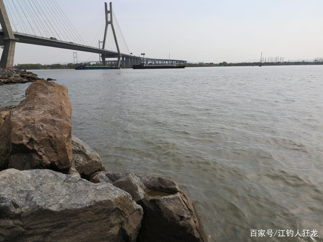 流水中钓鳊鱼技巧：一位江钓老手的垂钓心得，值得收藏